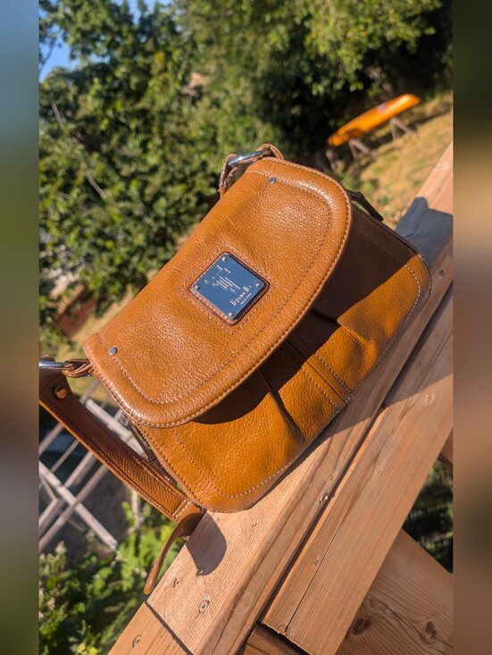Tignanello Handbags - Early 90's Tan Tignanello Leather Crossbody Bag
